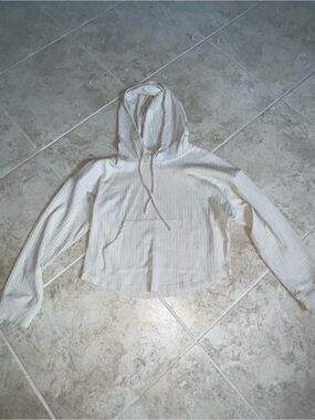 Le Lis Cropped Ribbed Hoodie - White